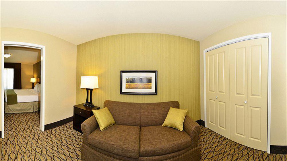 Holiday Inn Express & Suites - Williston By Ihg Business foto
