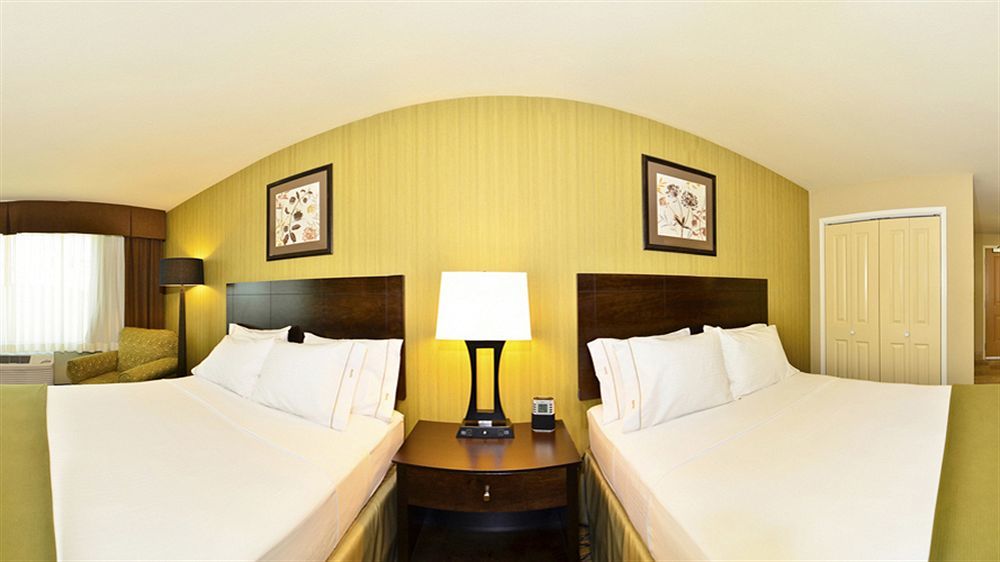 Holiday Inn Express & Suites - Williston By Ihg Exterior foto